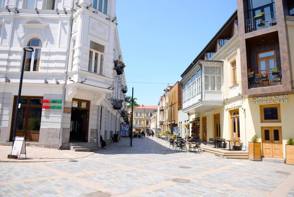 Your Cozy Place Tbilisi Esterno foto